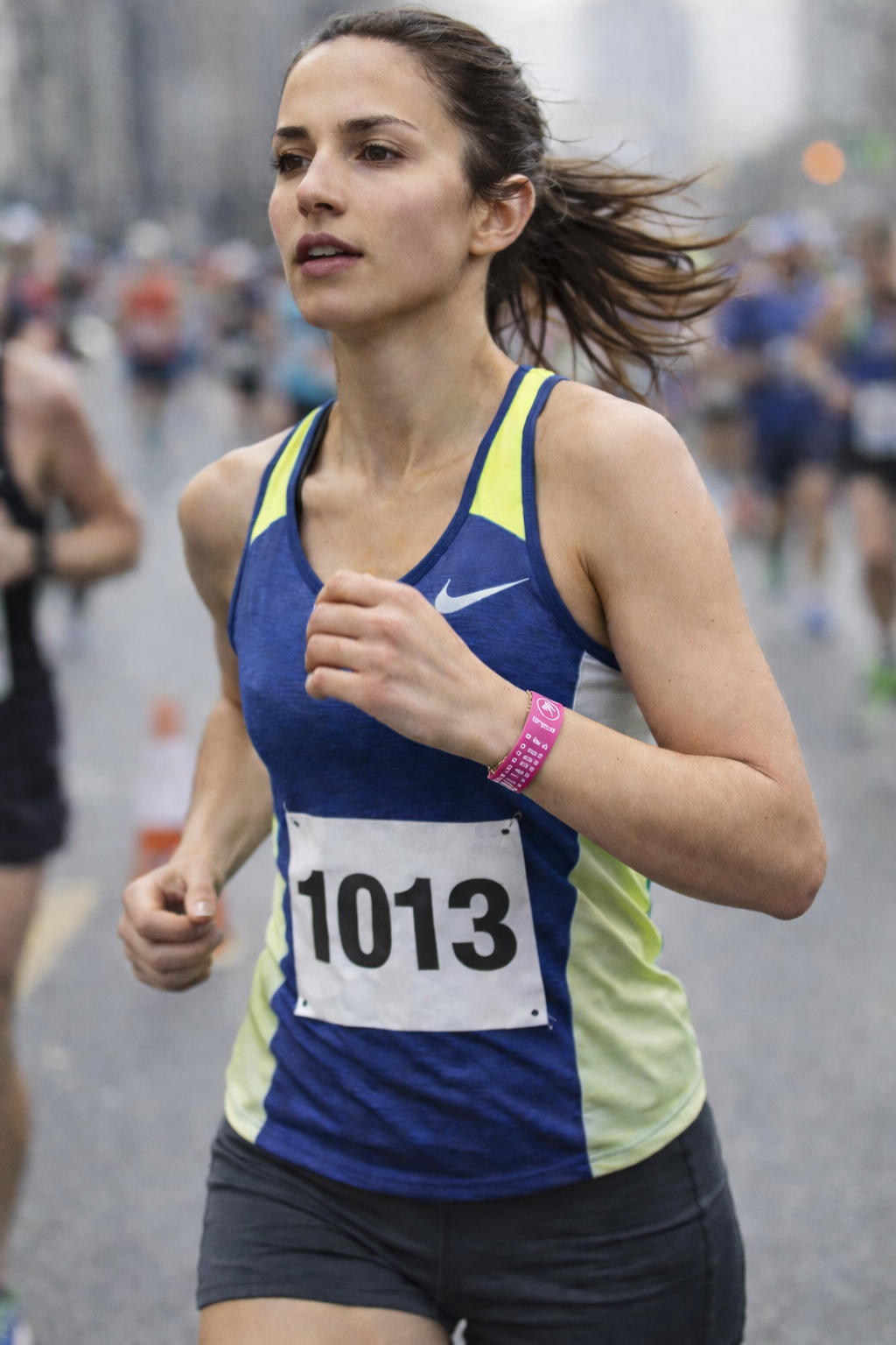Silicone pace band showing marathon split times for runners